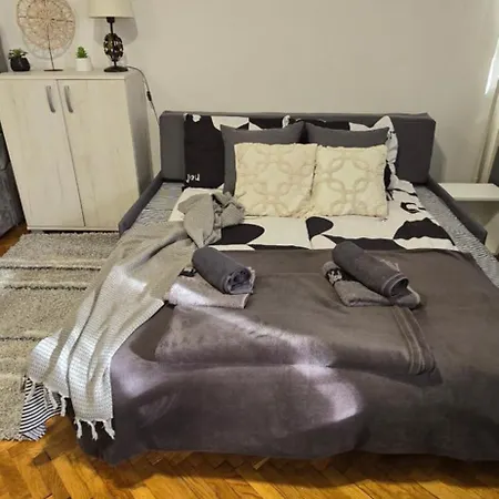 Aparmani Djuric * Subotica